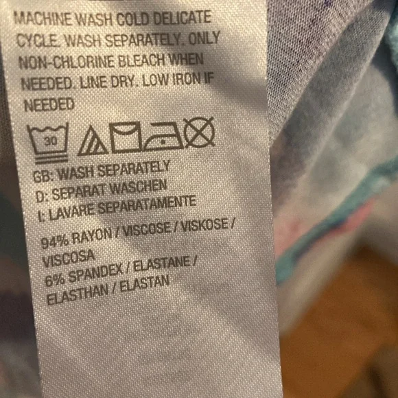 Belle by Kim Gravel 3/4 Sleeve Watercolor Print Tunic Top, Medium - Picture 6 of 8